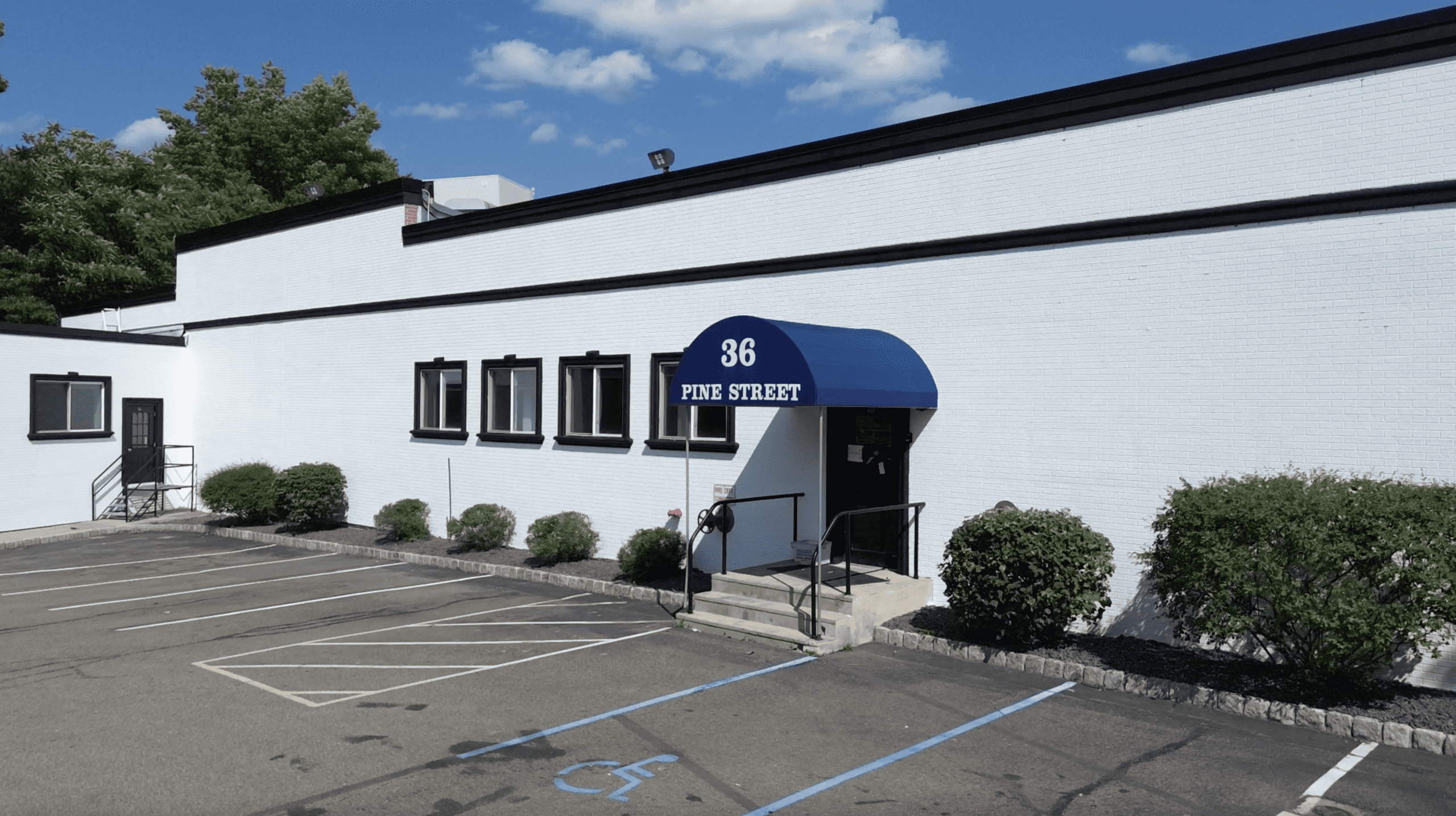 36 Pine St, Rockaway, NJ